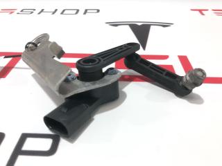 Датчик уровня пневмоподвески Tesla Model X 1 поколение 2019, 1027941-00-A, 6006516-00-A