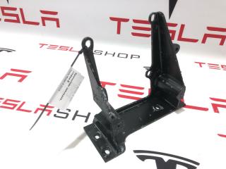 Кронштейн накладки, стойки В Tesla Model X 1 поколение 2019, 1052517-00-H