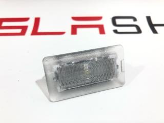 Фонарь подсветки салона Tesla Model X 1 поколение 2019, 1007151-70-E