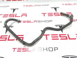 Шланги охлаждающей жидкости заднего малого электромотора Tesla Model X 1 поколение 2019, 1047690-00-D, 1501812-00-A