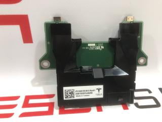 блок управления USB Tesla Model S 1 поколение [2-й рестайлинг] 2022, 1546129-00-D