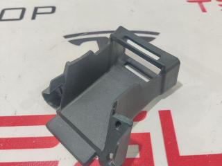 Воздуховод противотуманной фары Tesla Model X 1 поколение 2021, 1043931-00-E, 1043927-00-D, 1056249-00-E, 1043929-00-D