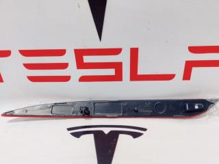 катафот Tesla Model Y 1 поколение 2022, 1495818-00-C