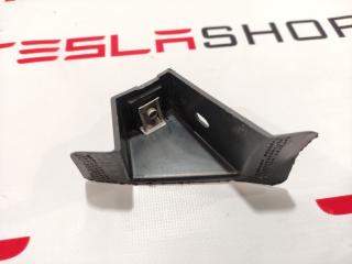 Кронштейн крепления фары противотуманной левой Tesla Model X 1 поколение 2018, 1036627-00-C
