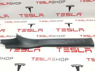 Накладка дверного порога Tesla Model X 1 поколение 2018, 1035985-00-G, 1035986-00-D