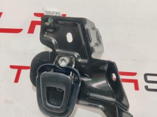 Кронштейн крепления петли (фиксатора) багажа Tesla Model X 1 поколение 2018, 1061158-00-C, 1623163-00-B