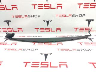 Молдинг решётки бампера переднего Tesla Model X 1 поколение 2019, 1047740-00-H, 1050211-00-G