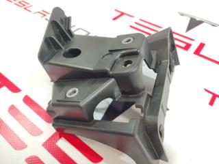 Кронштейн крепления радара Tesla Model S 1 поколение [рестайлинг] 2019, 1135178-00-A, 1061953-00-E, 1128653-00-A