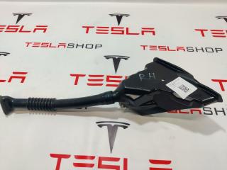 Водосборник крышки багажника Tesla Model X 1 поколение 2019, электро, 1072420-00-C, 1060447-00-B, 1046659-00-E
