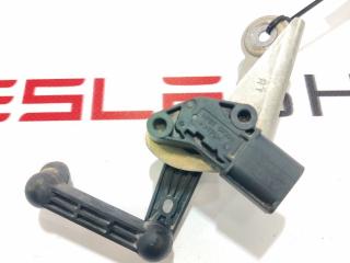Датчик уровня пневмоподвески Tesla Model X 1 поколение 2019, электро, 1027941-00-A, 6006516-00-A