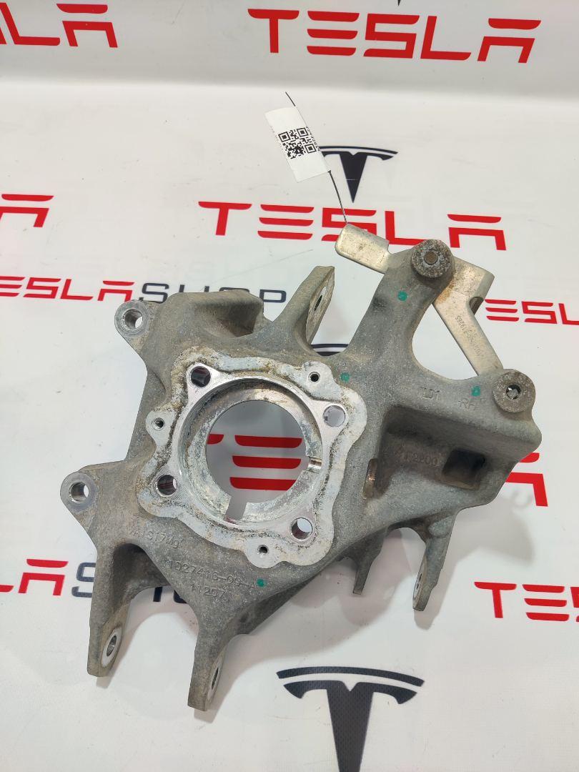 кулак задний правый Tesla Model X 1 поколение 2019, электро, 1101851-00-B, 1027416-00-A - фото №1