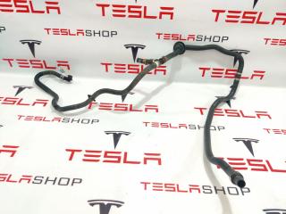 Шланги охлаждающей жидкости заднего малого электромотора Tesla Model X 1 поколение 2019, электро, 1046225-00-H