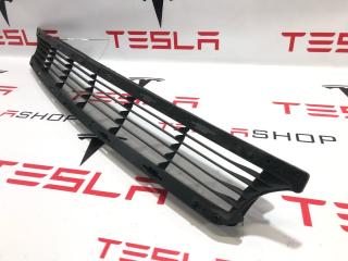 заглушка (решетка) в бампер Tesla Model X 1 поколение 2019, электро, 1047734-00-F