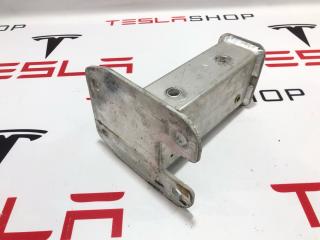 кронштейн переднего бампера LiXiang L9 1 поколение 2024, X01-84000415