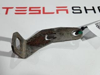 Кронштейн крепления тормозного шланга Tesla Model S 1 поколение 2015, 6006356-00-Z