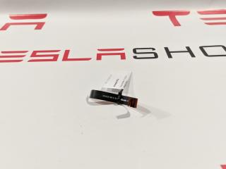 Шлейф подключения материнской платы MCU Tesla Model S 1 поколение 2012, 1018235-00-B