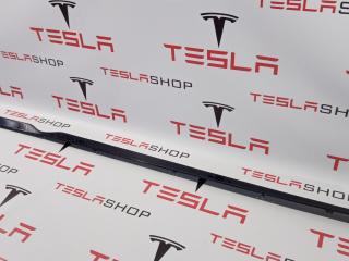 Молдинг накладки порога Tesla Model S 1 поколение 2014, 1012215-00-C