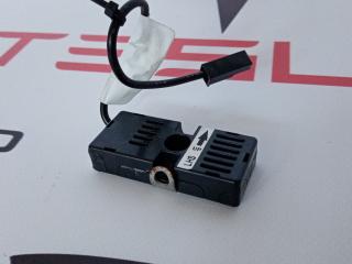 Антенна радио (фильтр) Tesla Model S 1 поколение [рестайлинг] 2016, 1012002-01-B