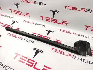 Уплотнитель стекла внутренний двери Tesla Model 3 1 поколение 2020, 1090495-00-E