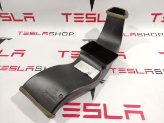воздуховод (дефлектор) радиатора Tesla Model X 1 поколение 2016, 1053903-00-C