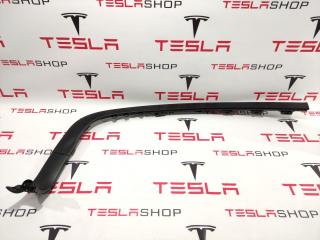 Накладка проема подъемной задней двери Tesla Model X 1 поколение 2016, 1059950-00-F, 1060087-00-