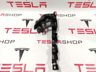 Кронштейн накладки, стойки В Tesla Model X 1 поколение 2016, 1056079-00-E, 1053727-00-B