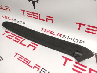 Накладка декоративная стойки A (магнит) Tesla Model X 1 поколение 2016, 1050286-04-E