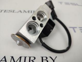 Клапан системы кондиционирования Tesla Model S 1 поколение [рестайлинг] 2018, 6008481-00