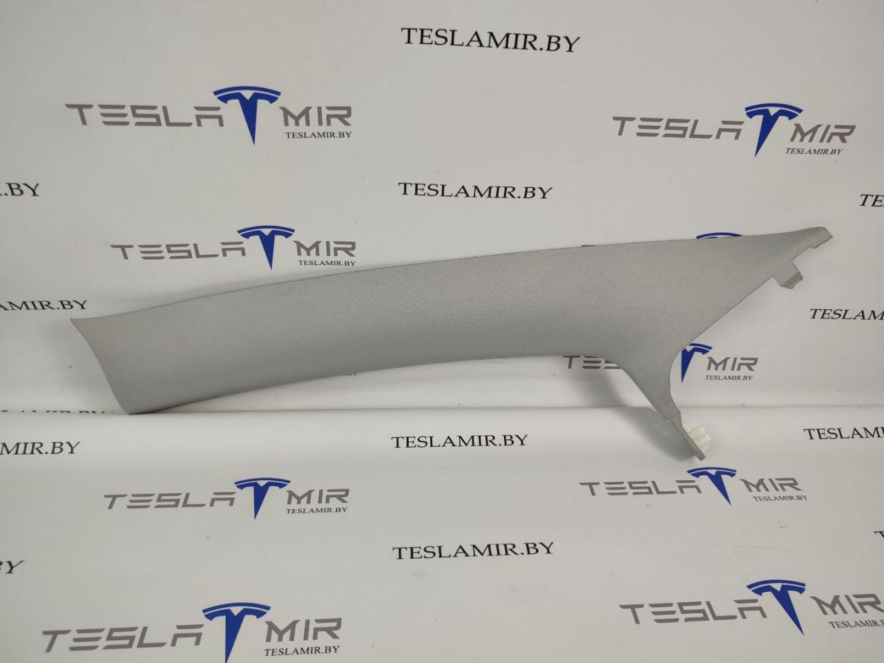 Накладка декоративная стойки А внутренняя левая верхняя Tesla Model 3 1 поколение 2021, 1086237-60 - фото №1