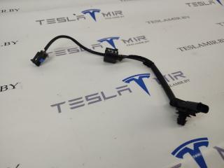 проводка бачка омывателя Tesla Model 3 1 поколение 2020, 1105306-00