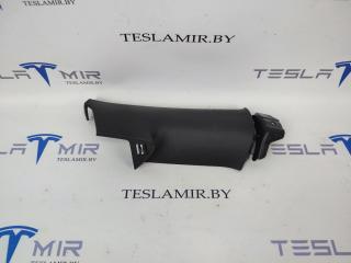 Накладка стойки С внутренняя правая верхняя Tesla Model 3 1 поколение 2020, 1086277-00
