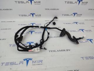 Электропроводка двери задняя правая Tesla Model 3 1 поколение 2020, 3067966-00
