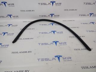 уплотнитель подкапотного пространства Tesla Model S 1 поколение [рестайлинг] 2017, 1060710-00
