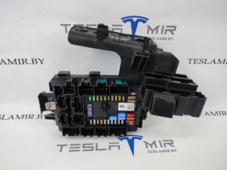 Блок предохранителей салона фронтальный Tesla Model S 1 поколение [рестайлинг] 2017, 1094409-00