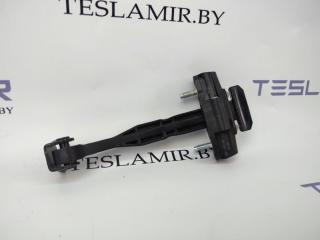 ограничитель открывания двери задней Tesla Model Y 1 поколение 2021, 1500684-00