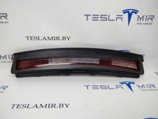 Стоп сигнал крышки багажника Tesla Model 3 1 поколение 2020, 1077405-00