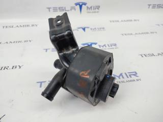 Насос охлаждающей жидкости Tesla Model S 1 поколение [рестайлинг] 2017, 1057235-00