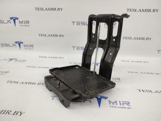 крепление аккумулятора Tesla Model S 1 поколение [рестайлинг] 2017, 1024085-00, 1028668-00, 1051743-00, 1031029-00, 1028669