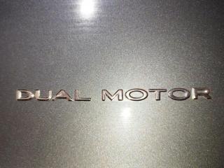 эмблема Tesla Model 3 1 поколение 2021, 1484848-00, 1474572-00