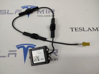 Блок спутниковой антенны Tesla Model S 1 поколение [рестайлинг] 2017, 1050256-00