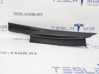 уплотнитель подкапотного пространства Tesla Model 3 1 поколение 2022, 1060710-00