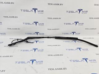 щеткодержатель (поводок стеклоочистителя, дворник) Tesla Model 3 1 поколение 2022, 1621687-00