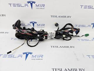 Электропроводка двери передняя правая Tesla Model 3 1 поколение 2022, 3067963-00
