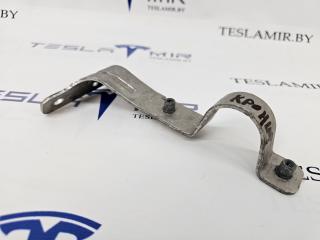 Кронштейн 4-ходового клапана Tesla Model S 1 поколение [рестайлинг] 2018, 1031699-00