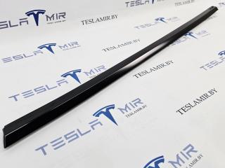 молдинг двери задней правой Tesla Model Y 1 поколение 2021, 1495721-00