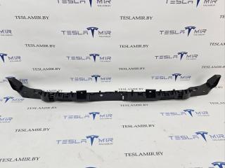 Кронштейн крепления бампера (центральный) задний Tesla Model Y 1 поколение 2021, 1494045-00, 1494040-00