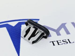 Клипса крепления накладки порога Tesla Model 3 1 поколение 2020, 1110167-00