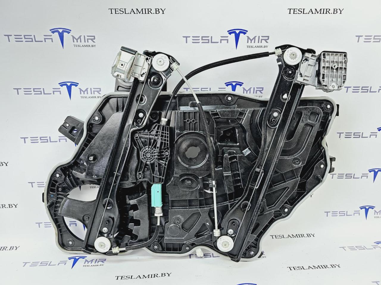 стеклоподъемник передний левый Tesla Model Y 1 поколение 2021, 1526804-00, 1495510-00 - фото №1
