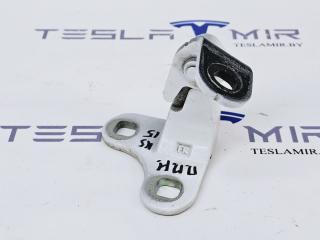 петля двери Tesla Model Y 1 поколение 2021, 1497496-00