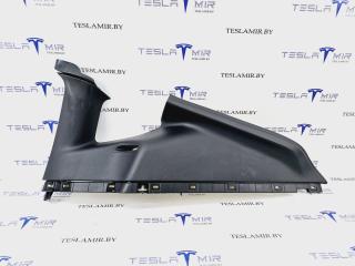 Накладка ремня безопасности стойки С правая Tesla Model Y 1 поколение 2021, 1494609-00